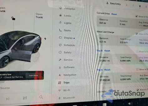 2023 Tesla Model 3 из США, поврежденный, VIN 5YJ3E1EA2PF613240